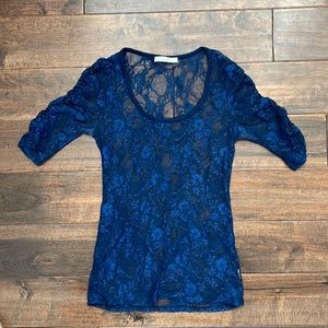 💜Navy blue sheer lace top